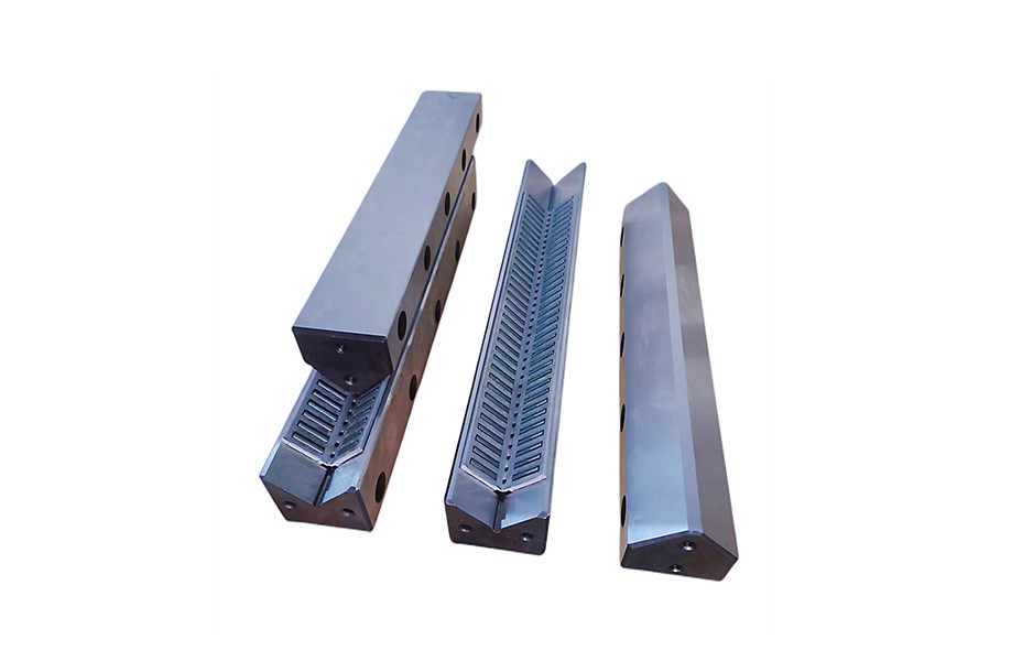 MV Sereries Cross Needle Roller Guide